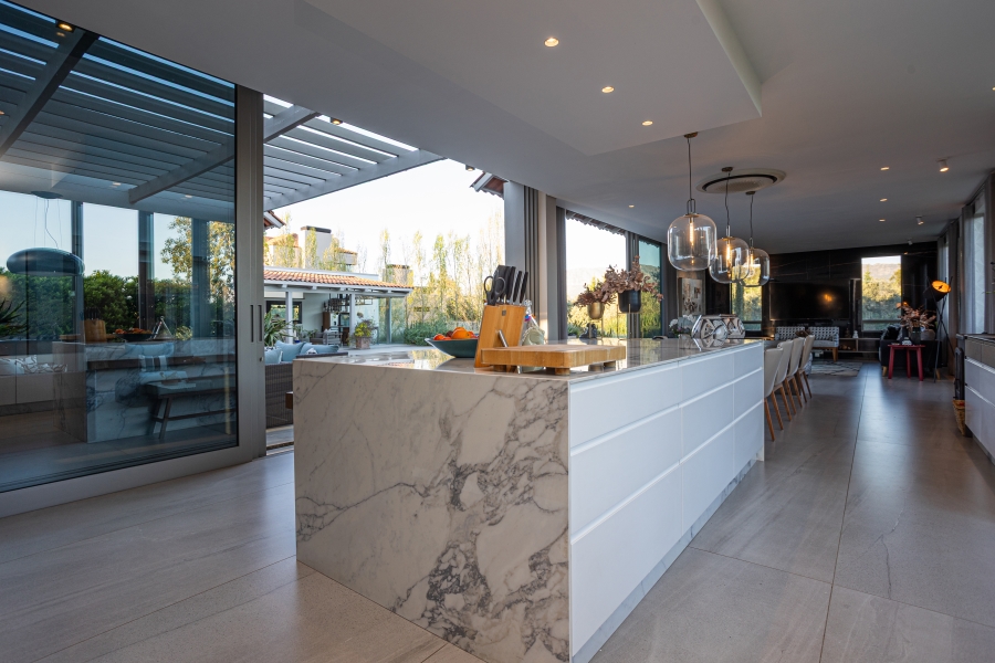 4 Bedroom Property for Sale in Winelands Western Cape